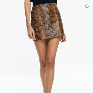 Alice and Olivia ELANA VEGAN MINI SKIRT
